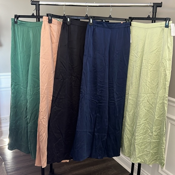 COPY - Lunya Washable Silk High Rise Pant - Picture 3 of 6